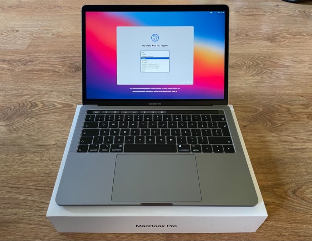 ordinateur pour composer 96000 hz Apple MacBook Pro