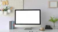 Écran blanc PC : 8 solutions rapides et efficaces