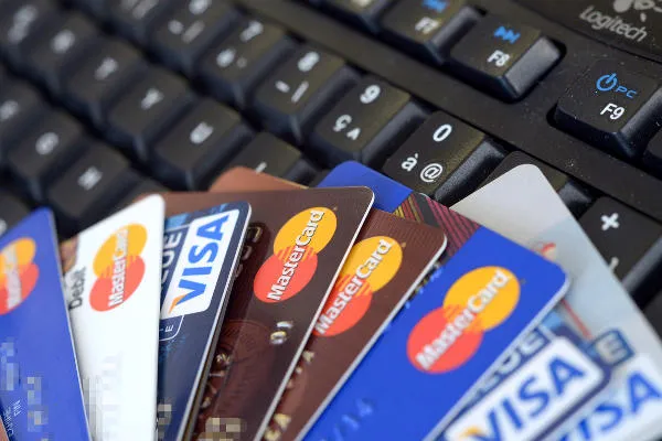 Faut il faire opposition à sa carte bancaire en cas de double prélèvement