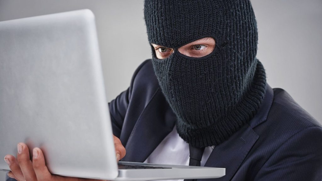 Quels sont les types d’arnaques les plus fréquentes avec des numéros en 07